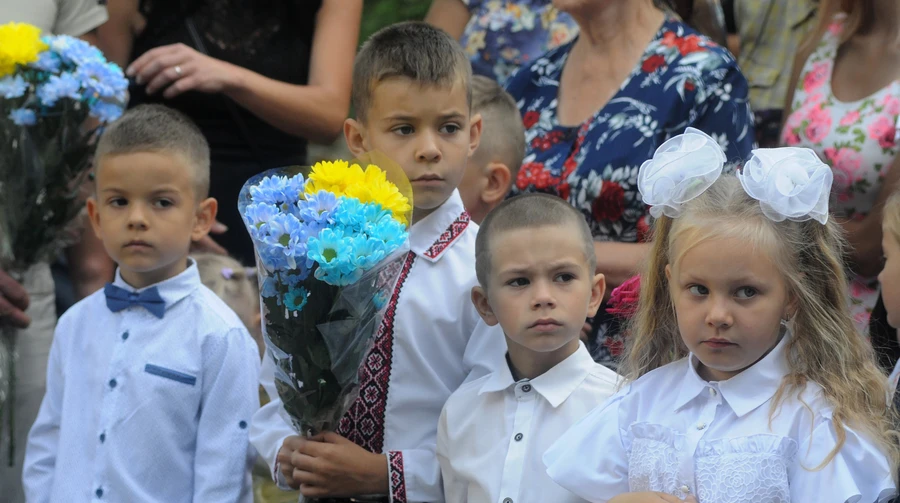 Kyiv Oblast authorities urge schools to avoid mass celebrations marking start of school year
