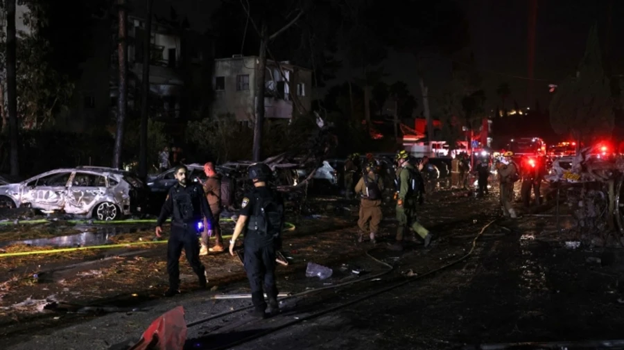 Израиль заявил о завершении ударов по производству оружия в Иране, но и сам подвергся атаке