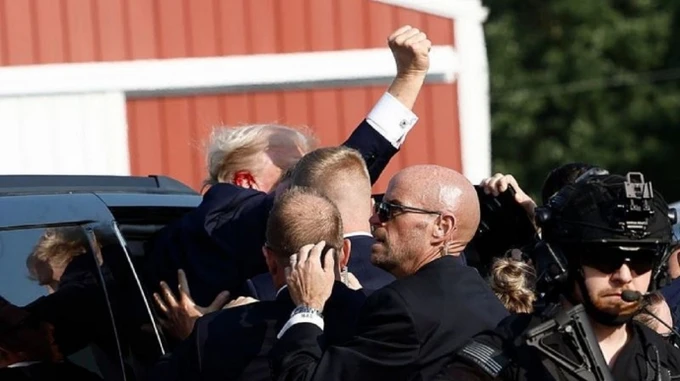 CNN: Стрілець на мітингу Трампа нейтралізований, загинув глядач