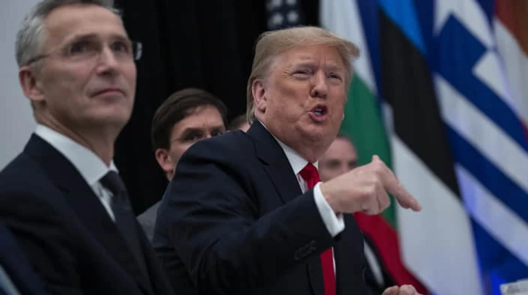 Дональд Трамп гуртує НАТО. Як Альянс змінює допомогу Україні до обрання нової влади США