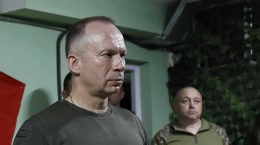 Ground Forces Commander visits brigades fighting on difficult fronts, they discuss some plans