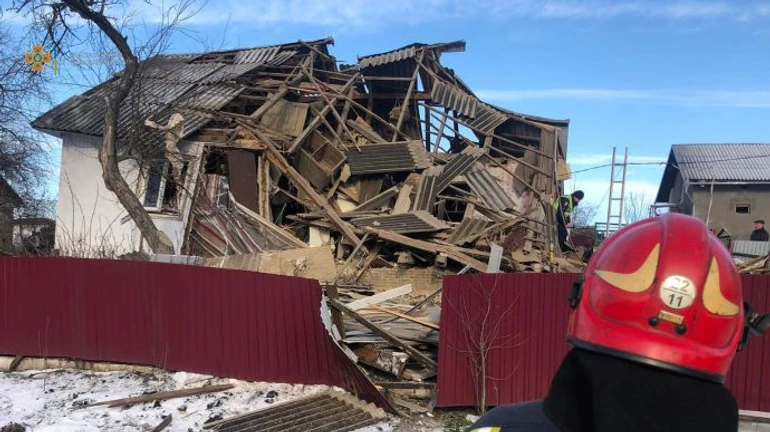 На Львівщині вибух повністю зруйнував будинок, 5 госпіталізованих