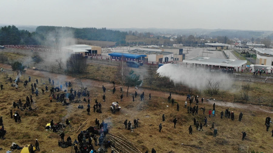 ЄС внесе в чорний список туристичні фірми, які допомагають нелегальній міграції – ЗМІ