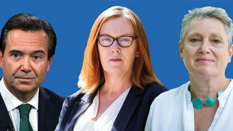 Єлизавета II посвятила у лицарі розробників вакцини проти COVID