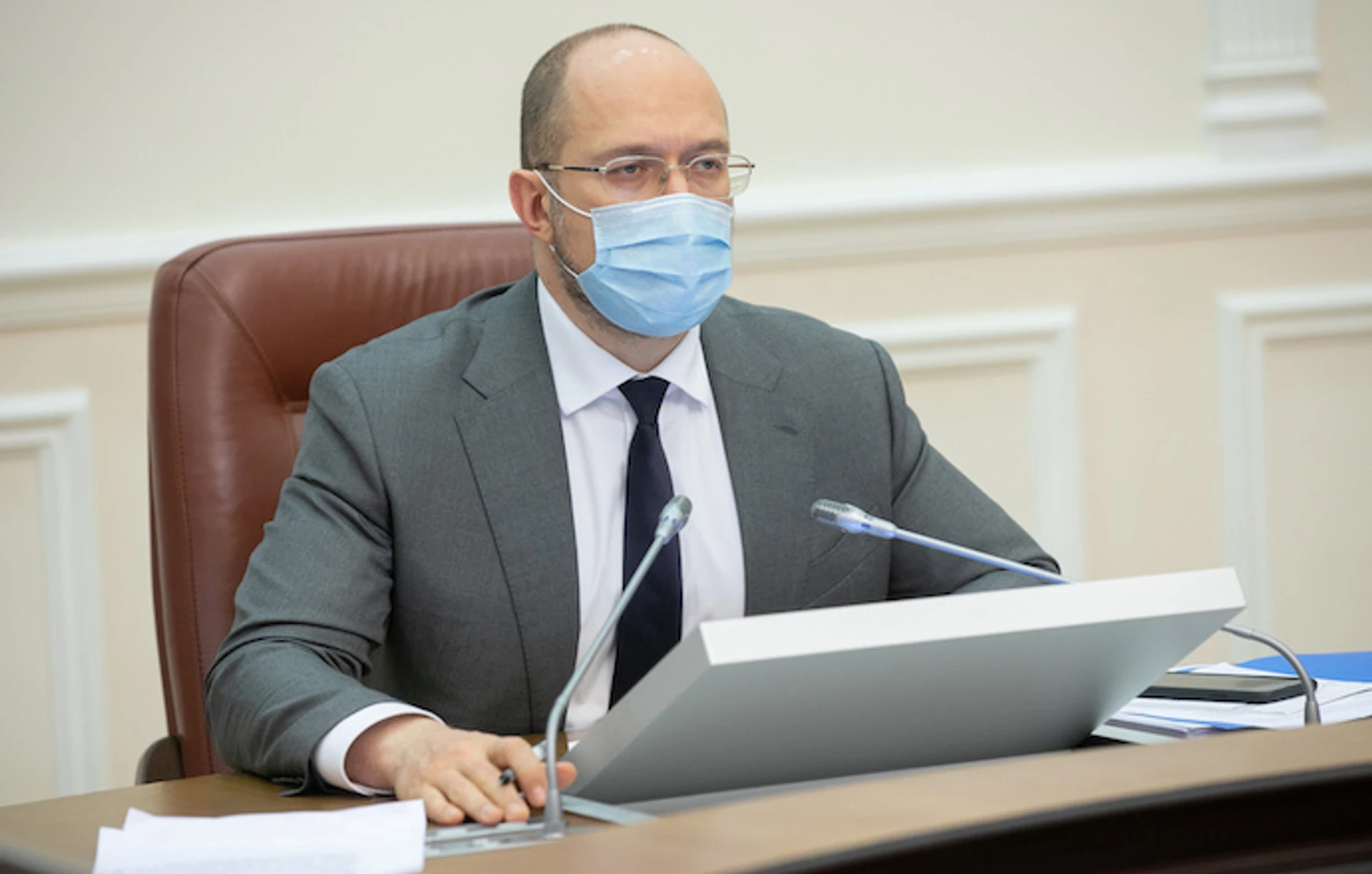 Бюджет 2021, особливий статус Донбасу, відновлення повноважень НАЗК, обслуговування з масками