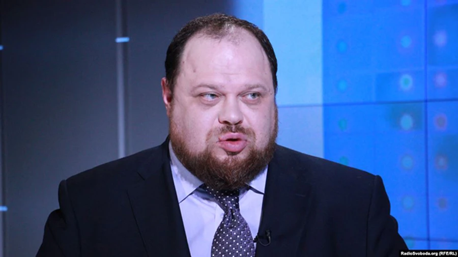 Стефанчук считает, что слова о корабельной сосне допустимы где-то в бане