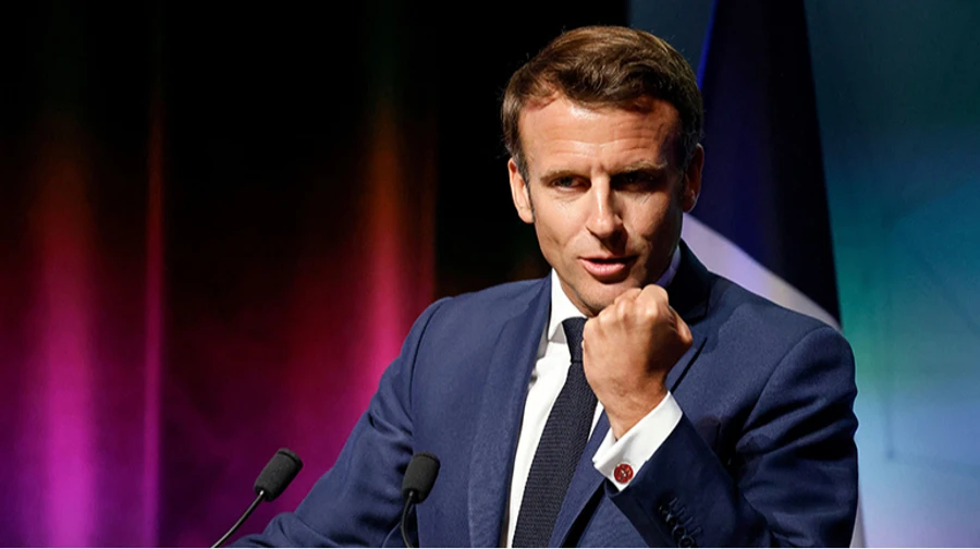 Macron warns of Russia's secret army of bots which undermine Western democracies