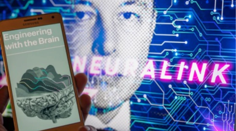 Маск заявил, что в 2026 году начнет массово производить импланты для управления устройствами мыслями