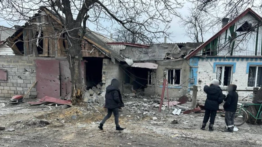 Враг обстрелял Горняк в Донецкой области: 16-летний подросток получил контузию и травмы