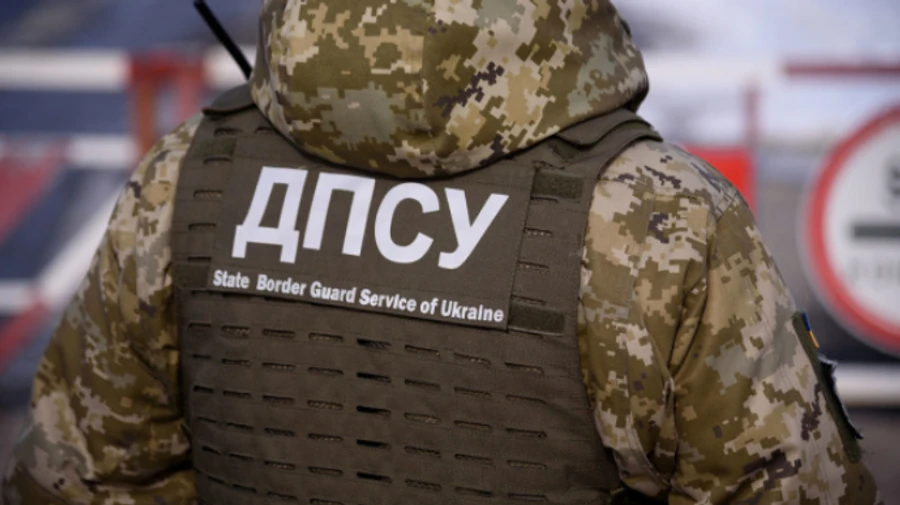 Корректировщика вражеского огня на Лексусе задержали пограничники