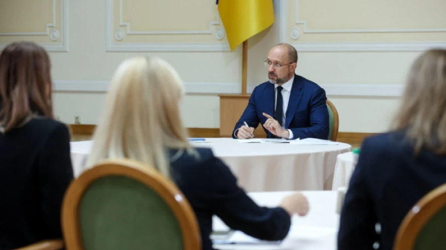 Шмыгаль: Двойное гражданство должно быть. Это усилит нас