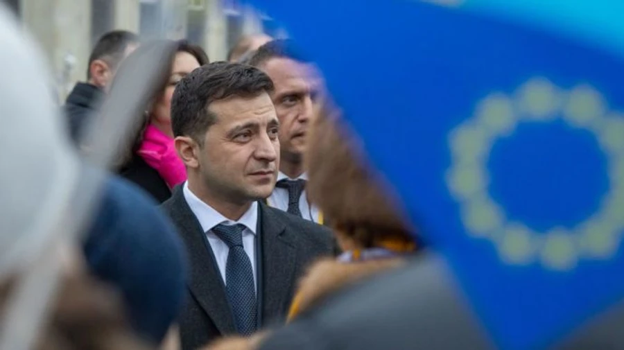 Украинцы больше всего доверяют Зеленскому - опрос