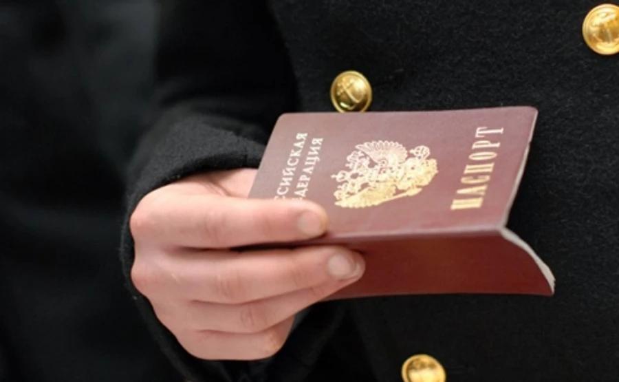 Россия обещает вернуть своих граждан из Украины, но не знает когда и как