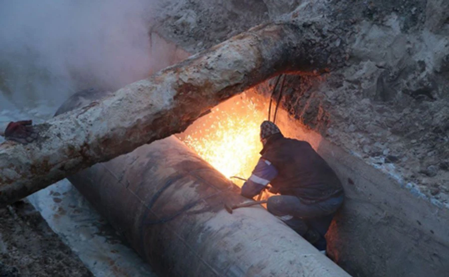 Аварію трубопроводу біля Оcean Plaza ліквідують 15 січня