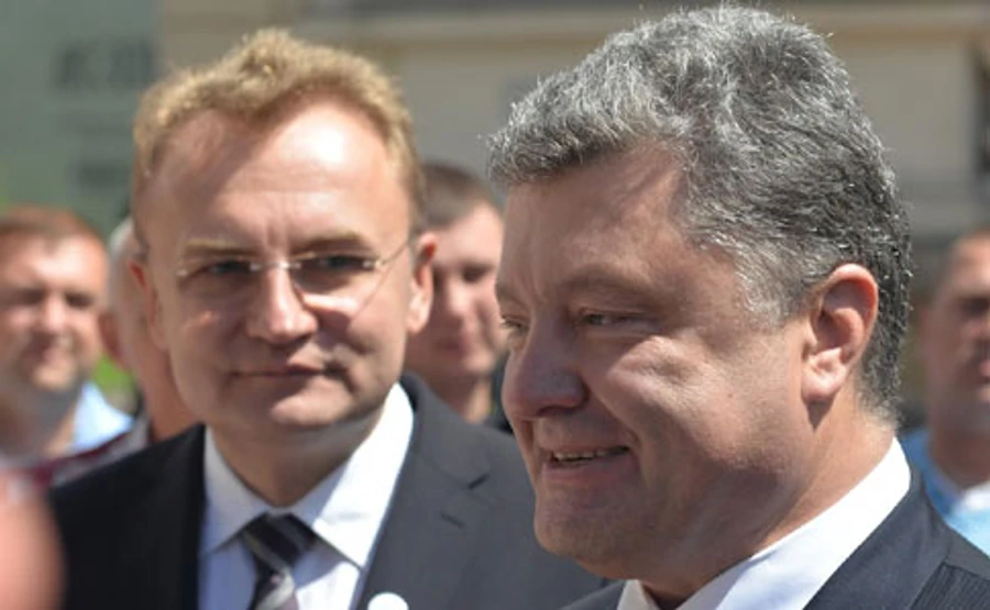 Садовый объяснил, почему Львовщина поддержала Порошенко