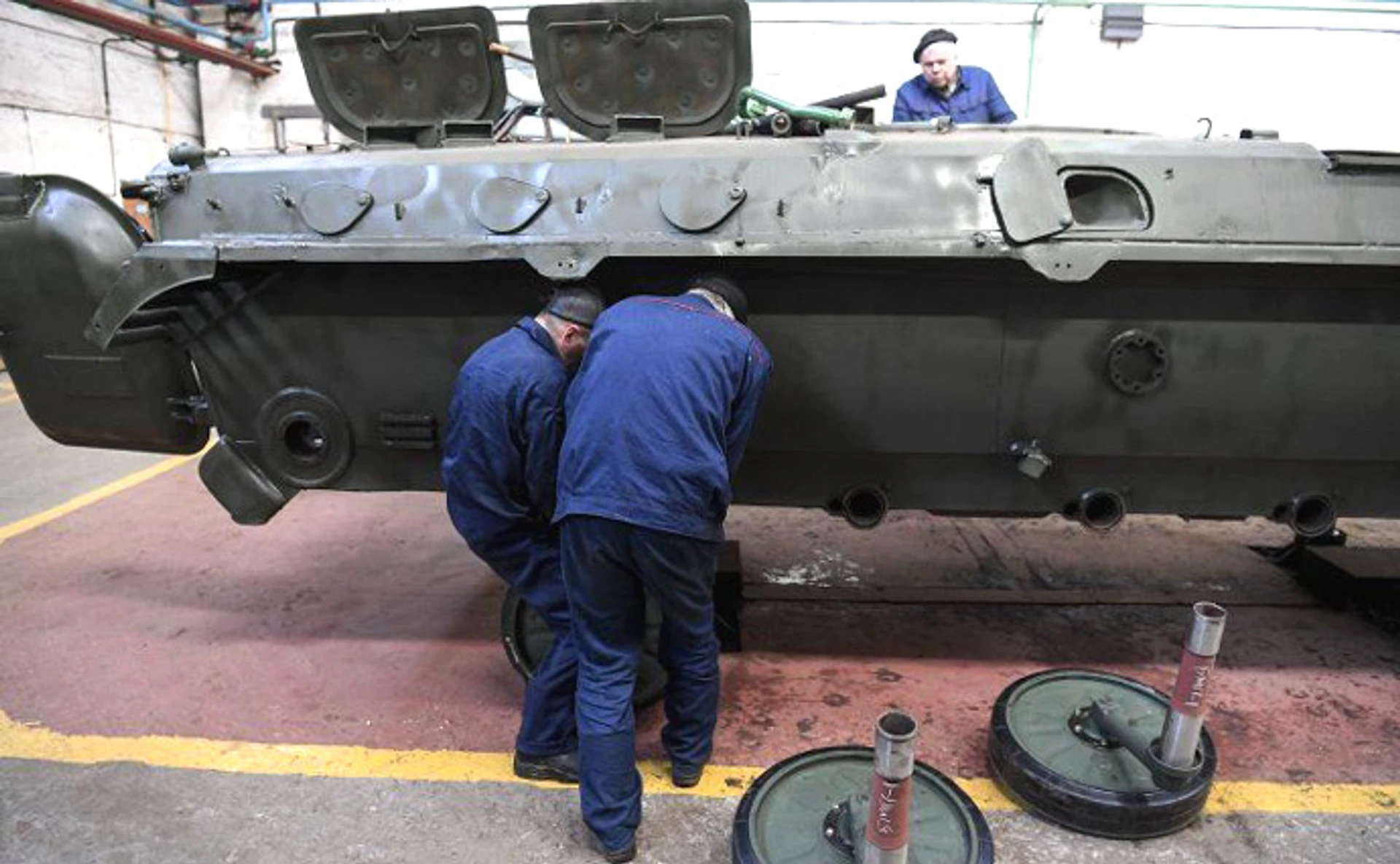 Менеджер по-президентски: три года схем в Укроборонпроме