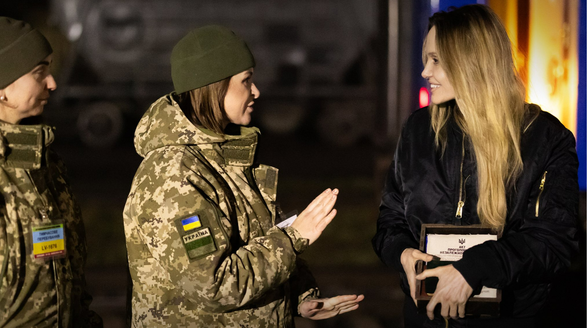 Angelina Jolie riceve ringraziamenti ufficiali dall'Ucraina per il suo sostegno umanitario durante la guerra