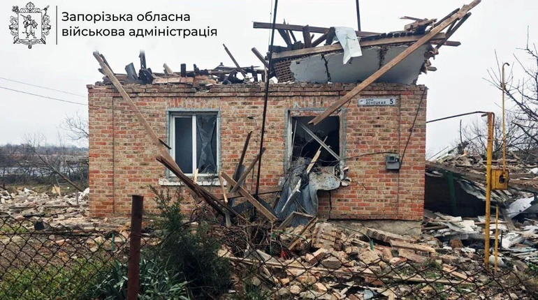 2 погибших и 23 раненых из-за атак РФ на три области