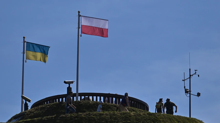 В правительстве Польши заявляют, что без украинцев их экономика остановится