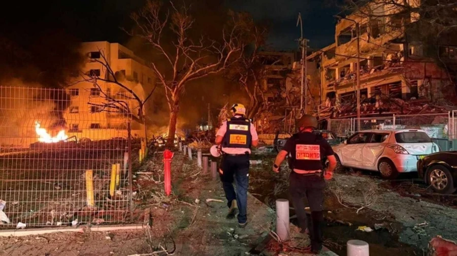 Иран нанес ракетный удар по Израилю: трое погибших