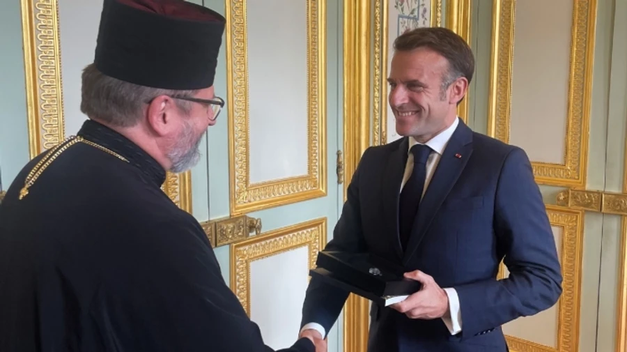 Head of Ukrainian Greek Catholic Church presents Macron with piece of downed Russian drone and thanks for support