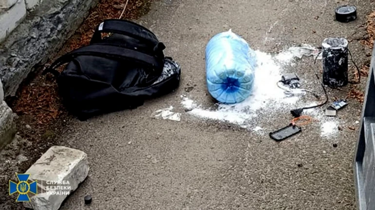 Россияне шантажировали школьницу откровенными фото и заставляли совершить теракт.