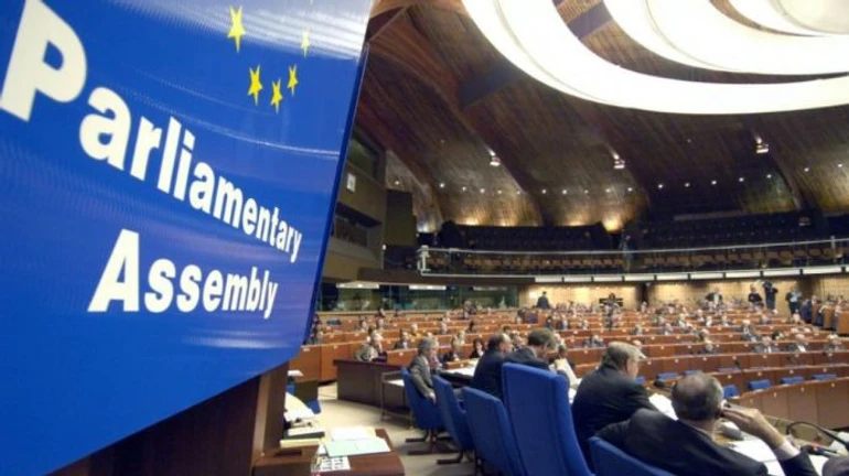 Проєкт рішення ПАРЄ пропонує відмовитися від санкції щодо Росії