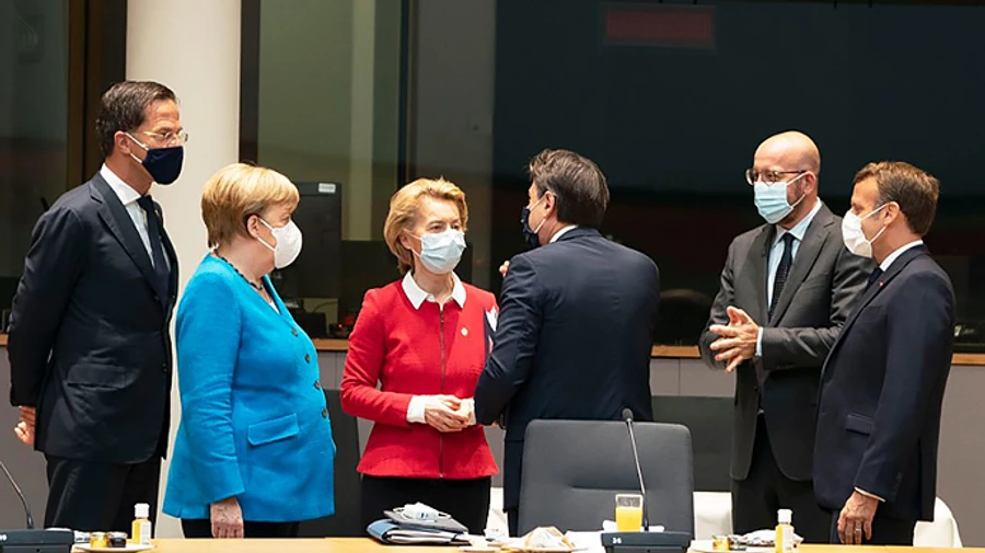 У Брюсселі розпочався 2-й день саміту лідерів ЄС щодо порятунку економіки блоку