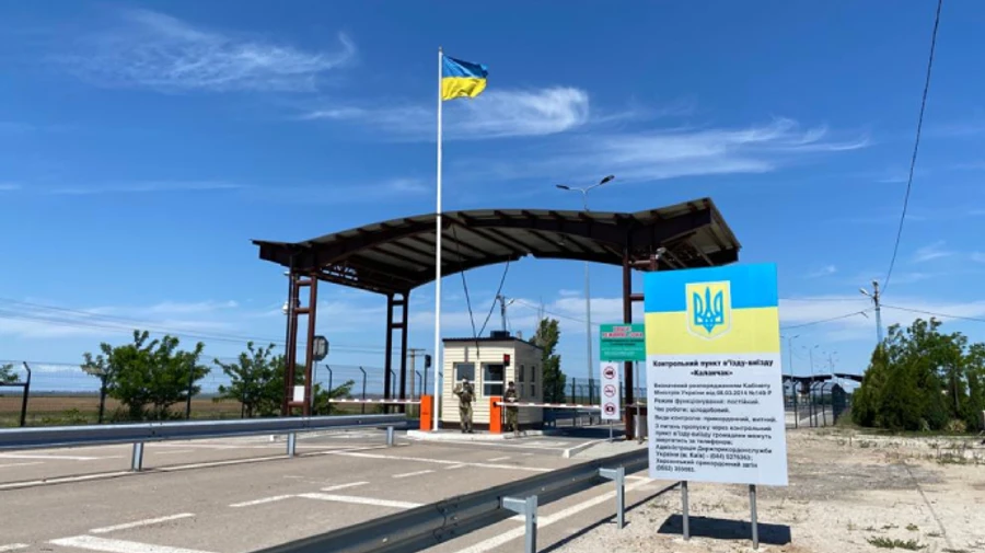 Заработали пункты пропуска с оккупированным Крымом