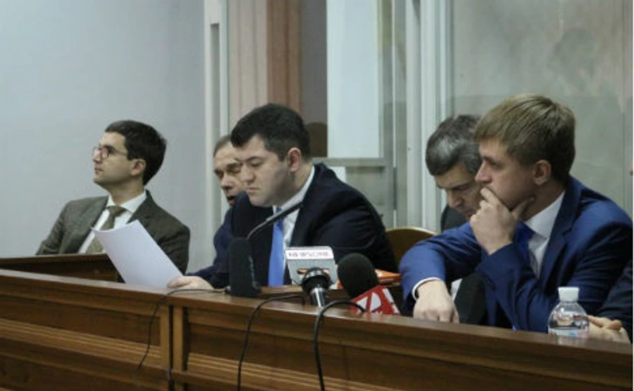 Суд по Насирову за 10 минут заслушал обвинение, которое раньше читали 2 года