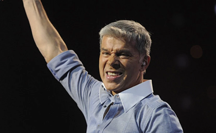 Танцевавшие под Газманова полицейские поехали в АТО замаливать грехи