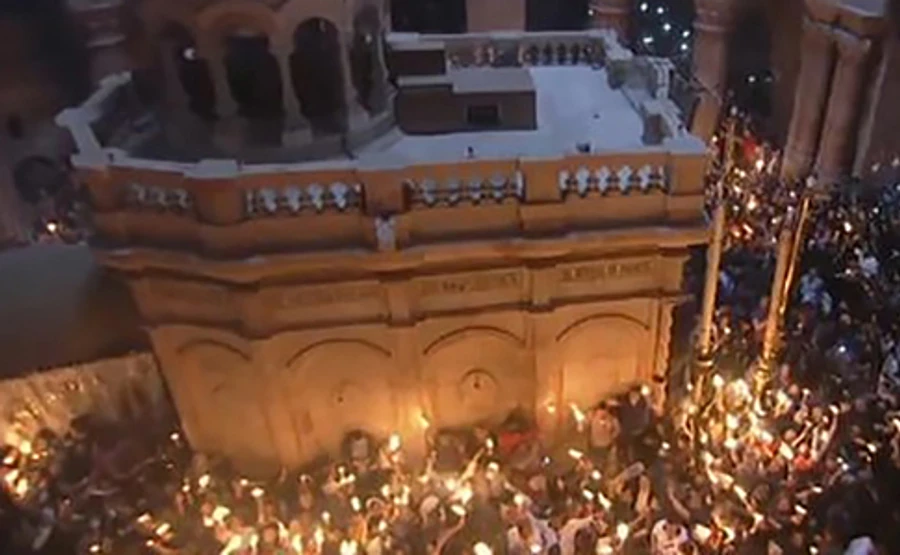 У Єрусалимі зійшов Благодатний вогонь