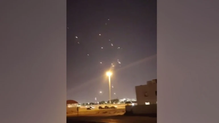 СМИ: Иран нанес ракетный удар по американским военным базам в Катаре