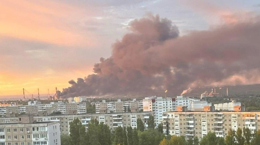 Силы обороны мощно зажгли Саратовский НПЗ