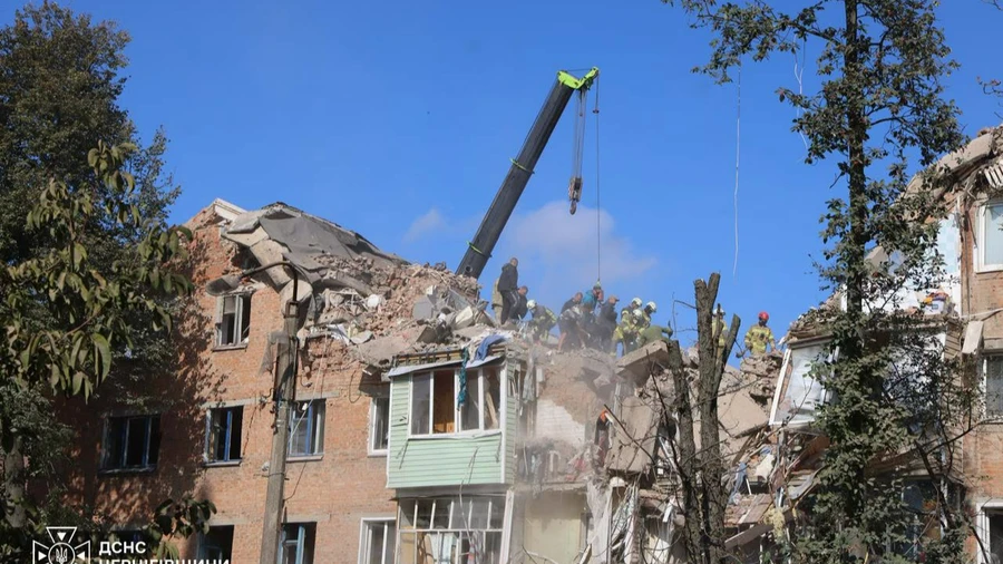 Families with children and police veteran: what is known about those killed in Russian strike on Pryluky