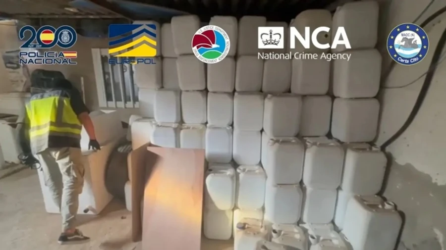 На испанских Канарских островах разоблачили сеть контрабанды кокаина – Европол