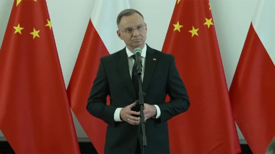 Polish President arrives in China to discuss war in Ukraine in particular 
