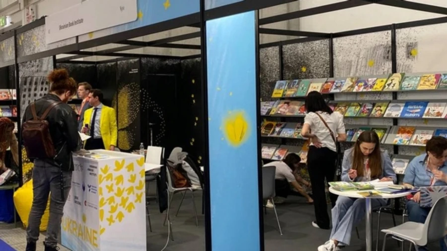 Reminder of war. Ukrainian stand showcased at Bologna Book Fair – photo