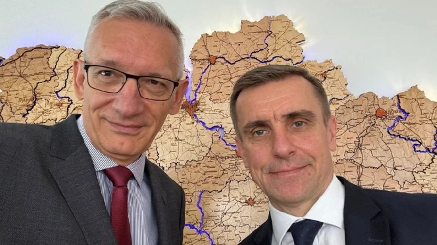 Посол Германии встретился с дипрадником Порошенко, у которого ГБР провело обыски