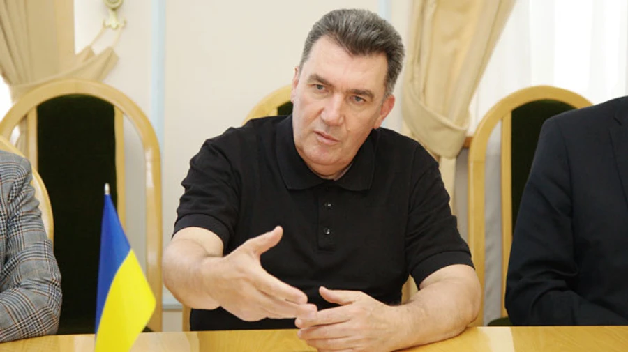 Київ може просити партнерів про створення гуманітарних конвоїв для зернового коридору − Данілов