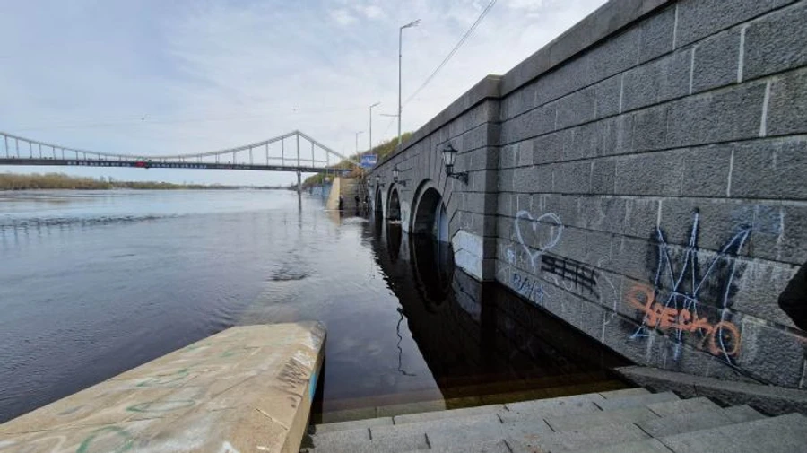 Паводок в Киеве пошел на спад, но пик еще впереди – КГВА