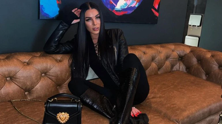 Новый год в Париже: одиозная экс-прессофицер ГПСУ уволена с военной службы