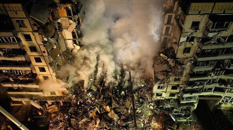 Мама вижила на шматочку кухні. Історії зі зруйнованого будинку у Дніпрі