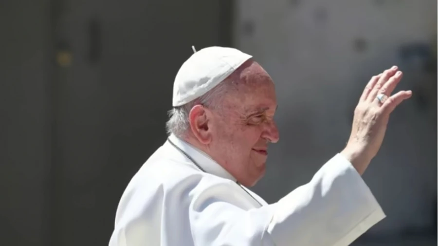 Ватикан опубликовал завещание Папы Римского, составленное им за три года до смерти