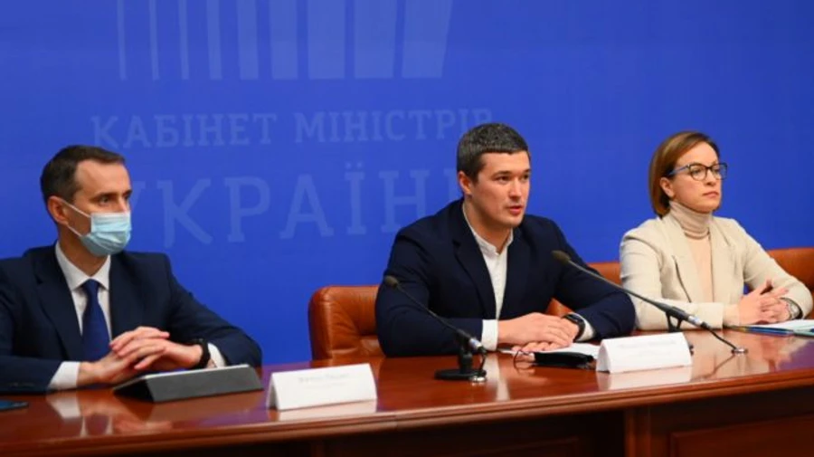 Тепер лише електронні лікарняні: пацієнт має перевірити, що вписав лікар