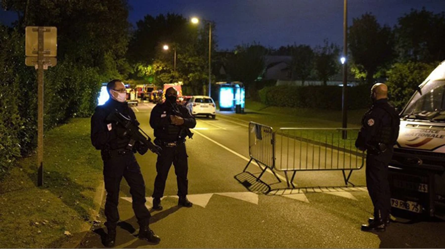 СМИ назвали имя чеченца, который обезглавил учителя во Франции