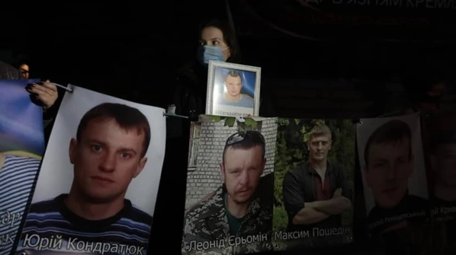 У Києві проходить акція Нагадай про кожного на підтримку бранців Кремля
