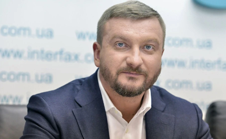 Бонуси держвиконавцям оплачують боржники – Петренко