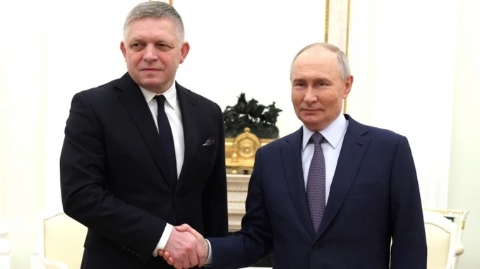 У Словаччині заявили, що пропонували Путіну свій майданчик для нового українського саміту миру