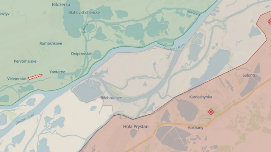 Росіяни вдарили у будинок на Херсонщині, поранили чоловіка